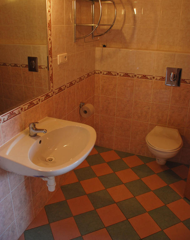 Hotel Marina Hermanuv Mestec Rom bilde