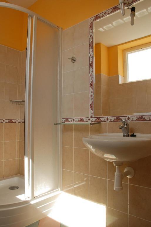 Hotel Marina Hermanuv Mestec Rom bilde